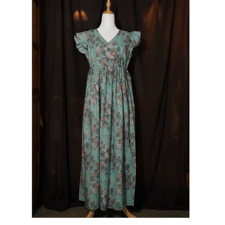 Frill/French sleeve dress 329068-C