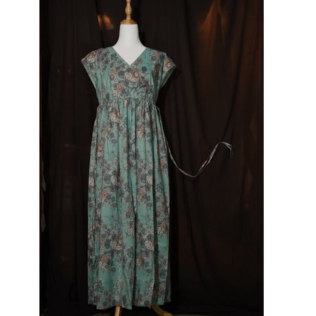 Frill/French sleeve dress 329068-C