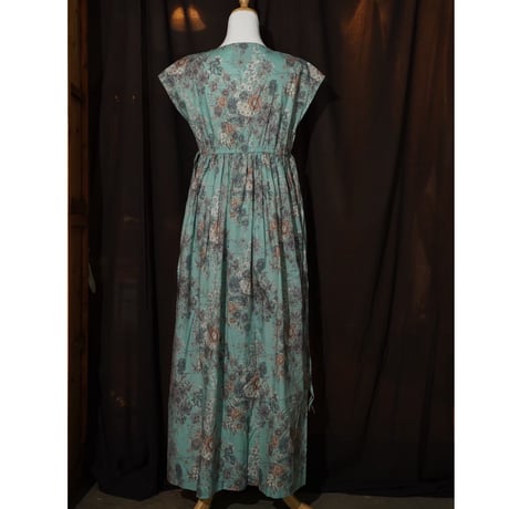Frill/French sleeve dress 329068-C