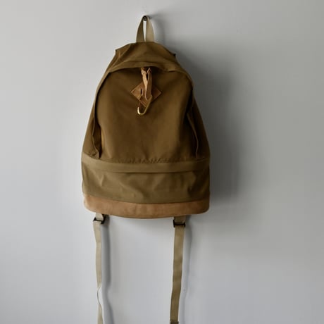 IDEE Master&Co. リュック　ベージュ 在庫限り】 MASTER&CO カラビナ付きリュック ベージュ｜これまでに販売