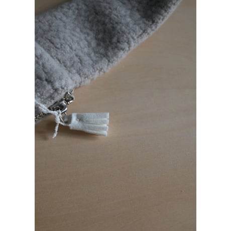 R&D.M.CO- SHEEP BOA BADY BAG/greige
