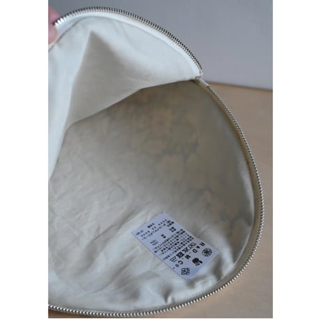 R&D.M.CO- WILD BERRY CIRCLE POUCH/L