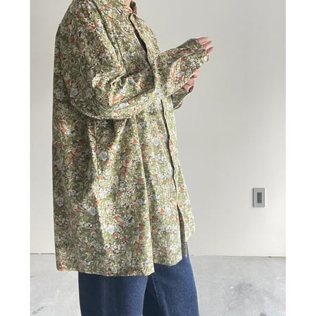 R&D.M.CO- WILD BERRY FIELD LAWN OVERSIZED SHIRT