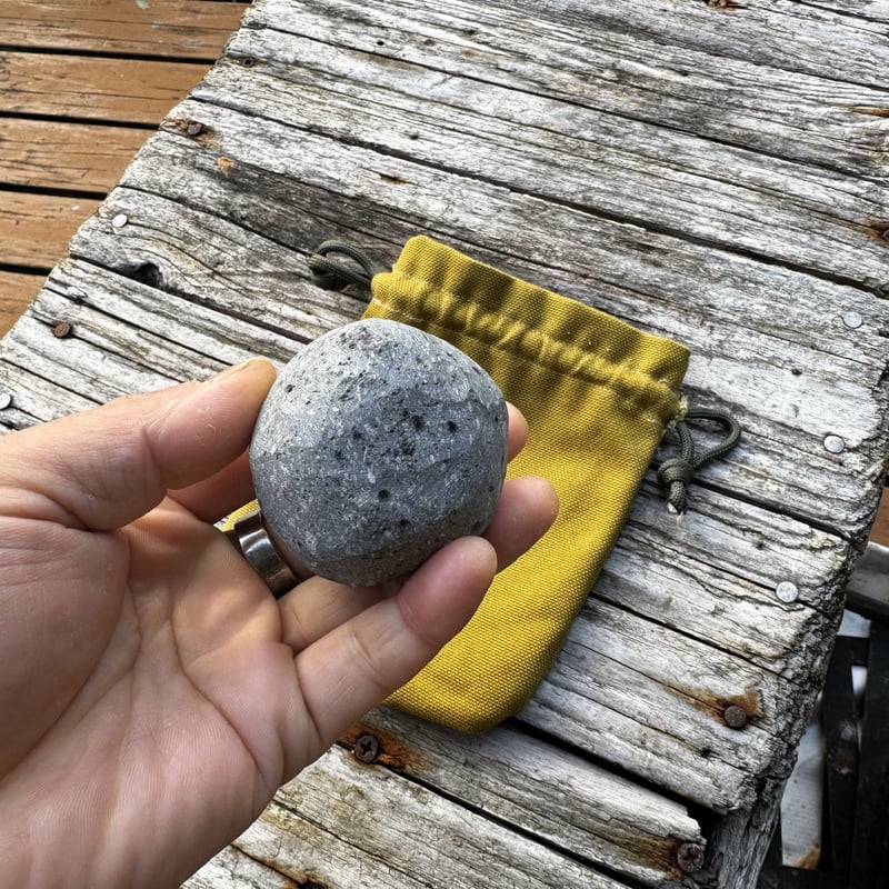 入手困難 阿寒の天然溶岩プレート 新品未使用 かなりの大判です