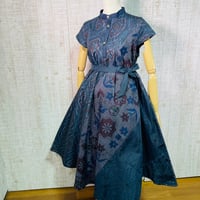 青系正絹柄出し大島紬スタンドカラーテントラインワンピースＬ～ＬＬ