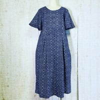 花＆よろけ柄＊型絞り浴衣マキシ丈フレアー袖ワンピースＬＬ～３Ｌ