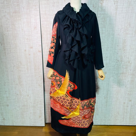 鶴亀甲菊刺繍正絹黒留袖ワンピースＬ～ＬＬ＆ギャザーストール