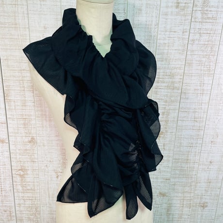 着物リメイク＊紋有り＊正絹絽黒紋付ふわふわ＆ひらひらギャザーストール