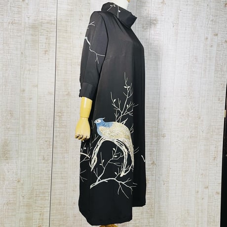 持ち込みオーダー＊正絹刺繍黒留袖ロールカラー七分袖総裏付きワンピースＭ～Ｌ