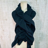 着物リメイク＊紋有り＊化繊黒留袖ふわふわ＆ひらひらギャザーストール