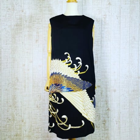 持ち込みオーダー＊おおきな菊模様刺繍正絹縮緬黒留袖ボトルネック裏地付きワンピースＬ