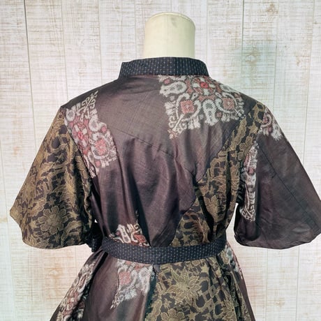 希少＊茶系龍郷等大島紬フレアー袖スタンドカラーテントラインワンピースＭ〜Ｌ