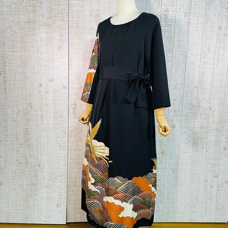 作家物＊鳳凰＆波模様刺繍正絹黒留袖ワンピースＬ～ＬＬ＆ギャザーストール