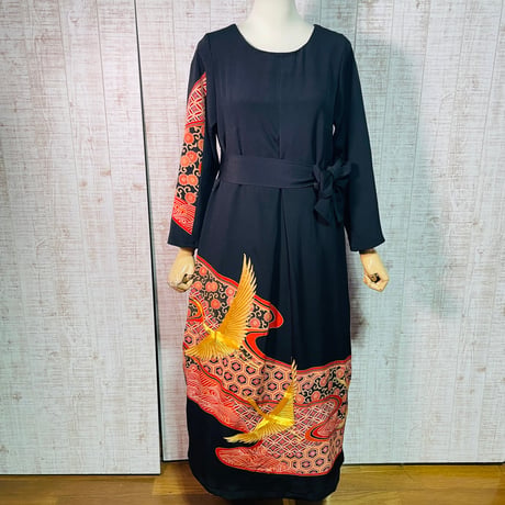 鶴亀甲菊刺繍正絹黒留袖ワンピースＬ～ＬＬ＆ギャザーストール