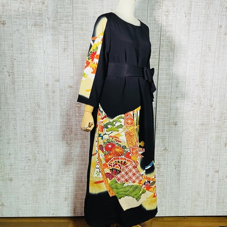 菊・松・牡丹・熨斗柄正絹金彩黒留袖ワンピースＭ～Ｌ＆ギャザーストール