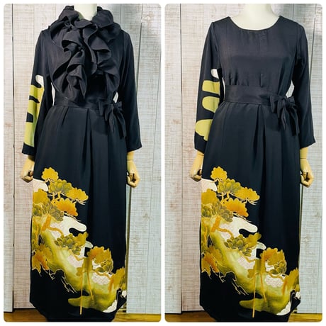 着物リメーク、ワンピース&ストール&ターバン 着物リメイク＊手描き金彩花扇に鶴模様正絹錦紗黒留袖ワンピース