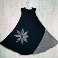 正絹黒無地＆鹿の子絞り＊花びらパッチワークテントラインロングワンピースＭ～Ｌ