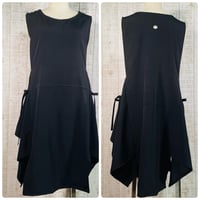 紋付き正絹黒留袖ひらひら裾変形ベスト＊フリーサイズ