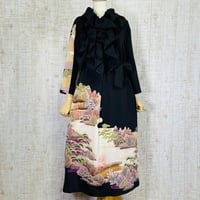 手描き松笹屋敷風景模様＊正絹黒留袖ワンピースＭ～Ｌ＆ギャザーストール