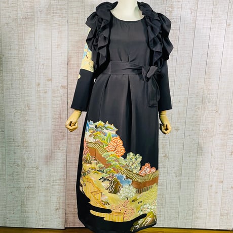 着物リメイク＊城・庭園風景刺繍正絹黒留袖ワンピースＭ～Ｌ＆ギャザーストール