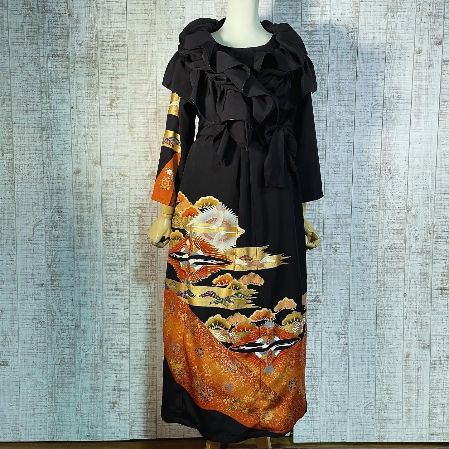 黒留袖 鶴と風景の刺繍のワンピース披露宴に！友布のベルト紐付き。 original