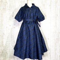 正絹＊幾何学模様織り出し柄大島紬立ち襟＊ふんわり袖テントライン・美ラインワンピースＭ～Ｌ