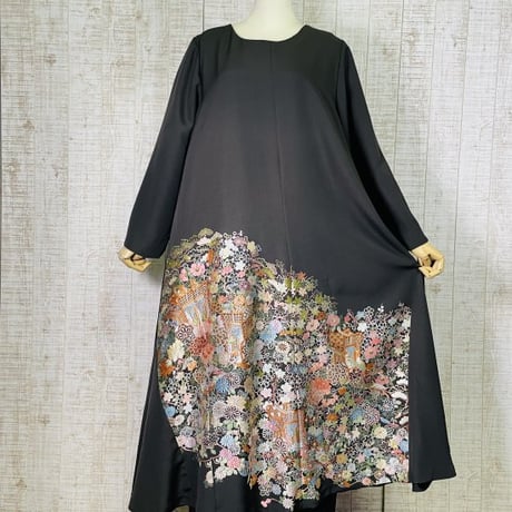 持ち込みオーダー＊蘇州刺繍＊正絹黒留袖美ライン・テントライン裏地付きワンピースＬサイズ