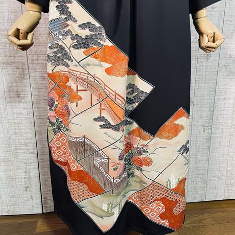菱形道長取・亀甲松竹菊刺繍正絹黒留袖ワンピースＬ～ＬＬ＆ギャザーストール