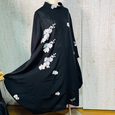 持ち込み＊胡蝶蘭刺繍絽の着物でスタンドカラーコクーンワンピースＭ～Ｌ