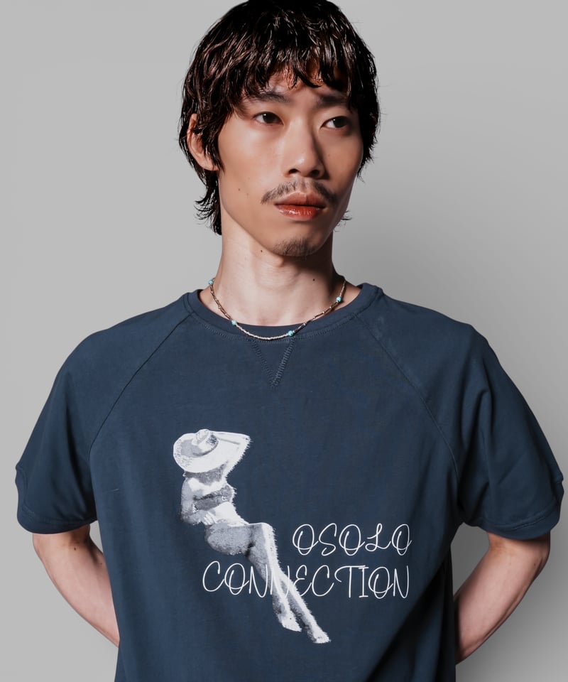 obscured beauty tee(dusty navy) | osolo Connection