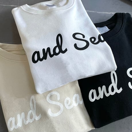 and Seaライトトレーナー