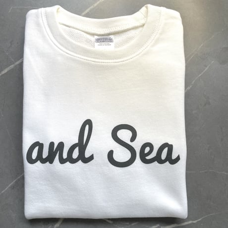 and Seaライトロゴトレーナー（ホワイト）