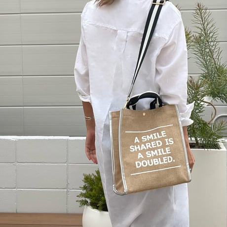 SMILEYリネントート　ストラップ付き