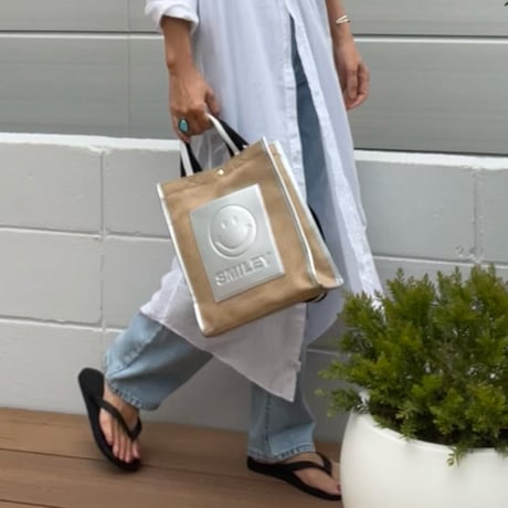 SMILEYリネントート　ストラップ付き