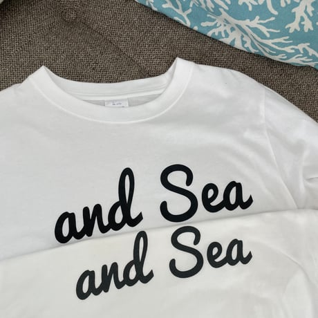 and Sea (ロゴサイズ大きめ)ロンT