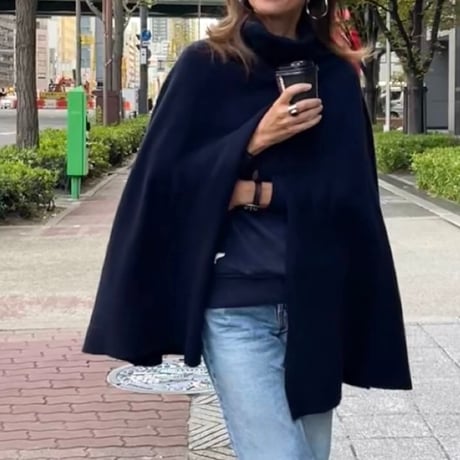 ニットポンチョ