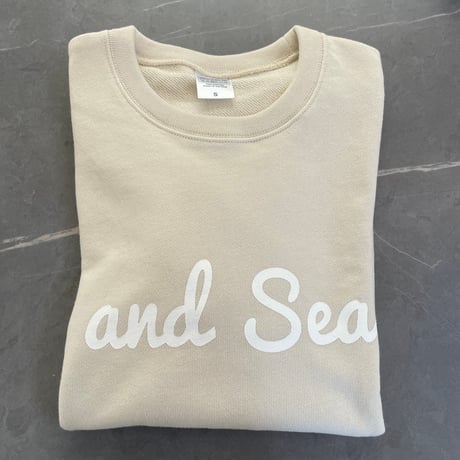 and Seaライトトレーナー