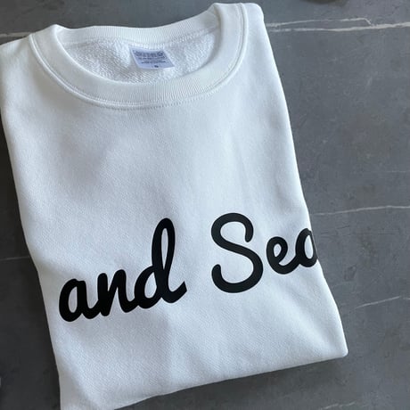 and Seaライトトレーナー