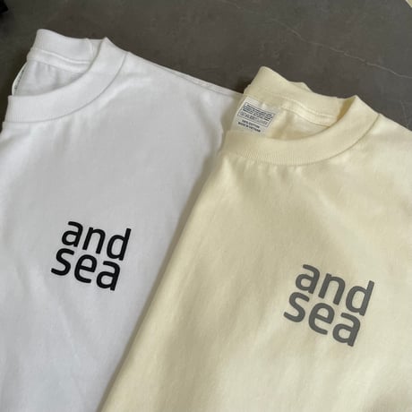 and sea 半袖Tシャツ