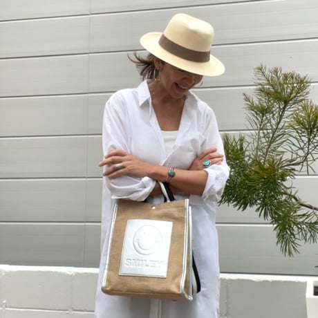 SMILEYリネントート　ストラップ付き