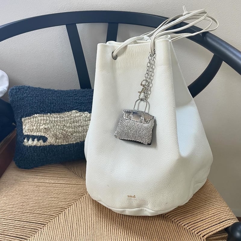 最終SALE⏰フェイラー　バッグ　チャーム付 キラキラバッグ型チャーム | and Sea