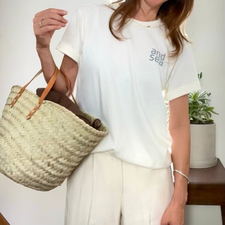 and sea 半袖Tシャツ