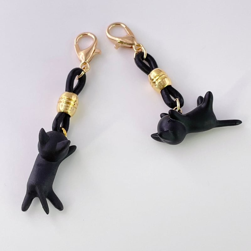 猫顔チャーム バングル p028-01.jpg