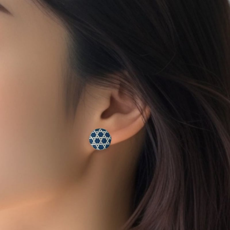 在庫限り】 手染めビーズ使用 春のニュアンスカラーお花ピアス  