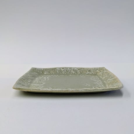 角平皿　草模様　中　白