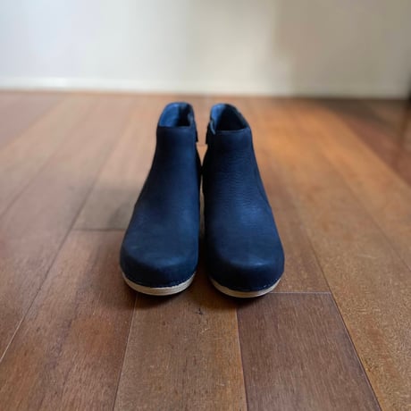dansko ダンスコ　プロフェッショナル　コードヴァン
キャブリオレザー　40 dansko (ダンスコ) PROFESSIONAL PATENT / プロフェッショナル