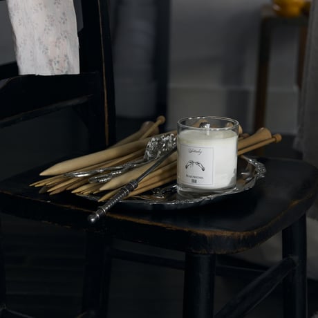 candle / saturday / pear freesia