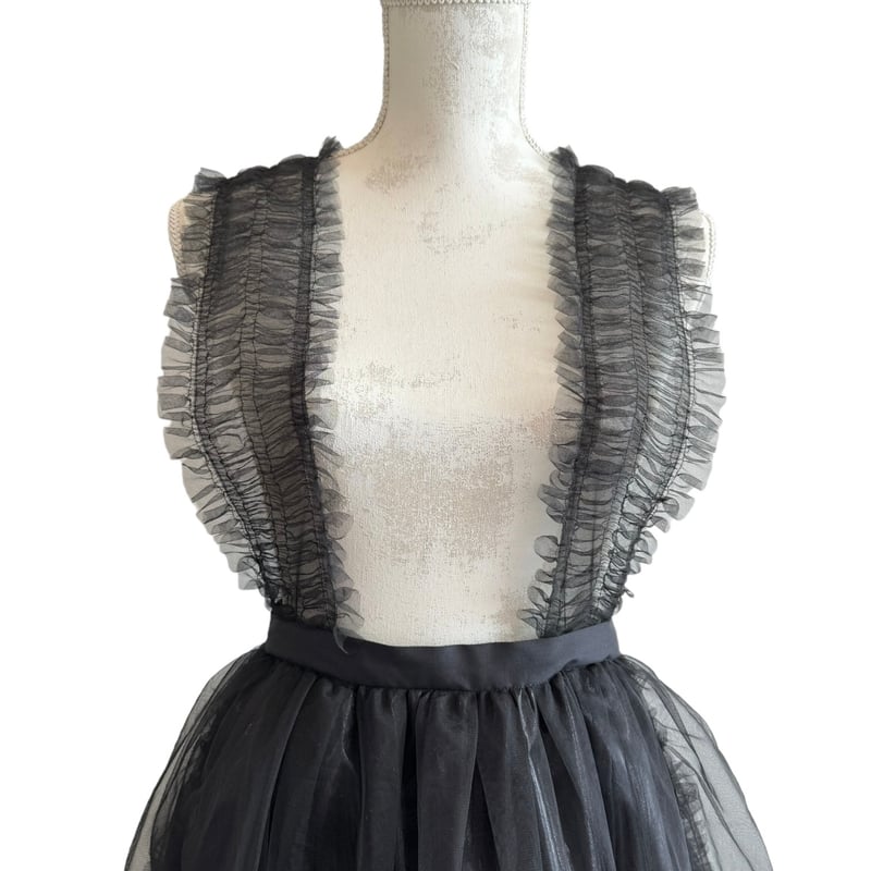 チュールシャーリングジャンパースカート BLACK | MATILDA's STORE チュールシャーリングジャンパースカート BLACK | MATILDA's STORE