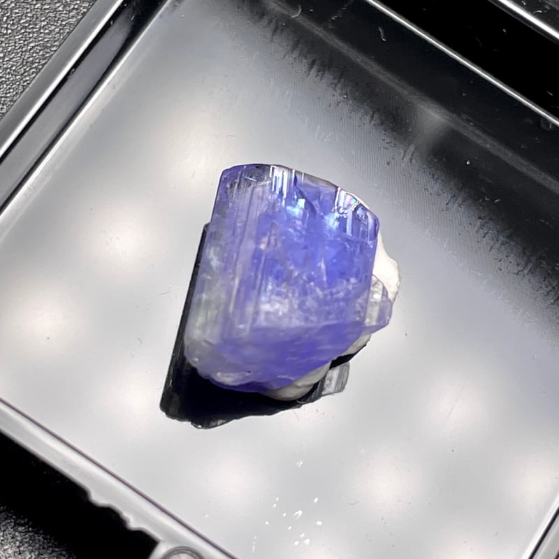 希少☆宝石質【タンザナイト】結晶◇原石◇ケース付◇天然石