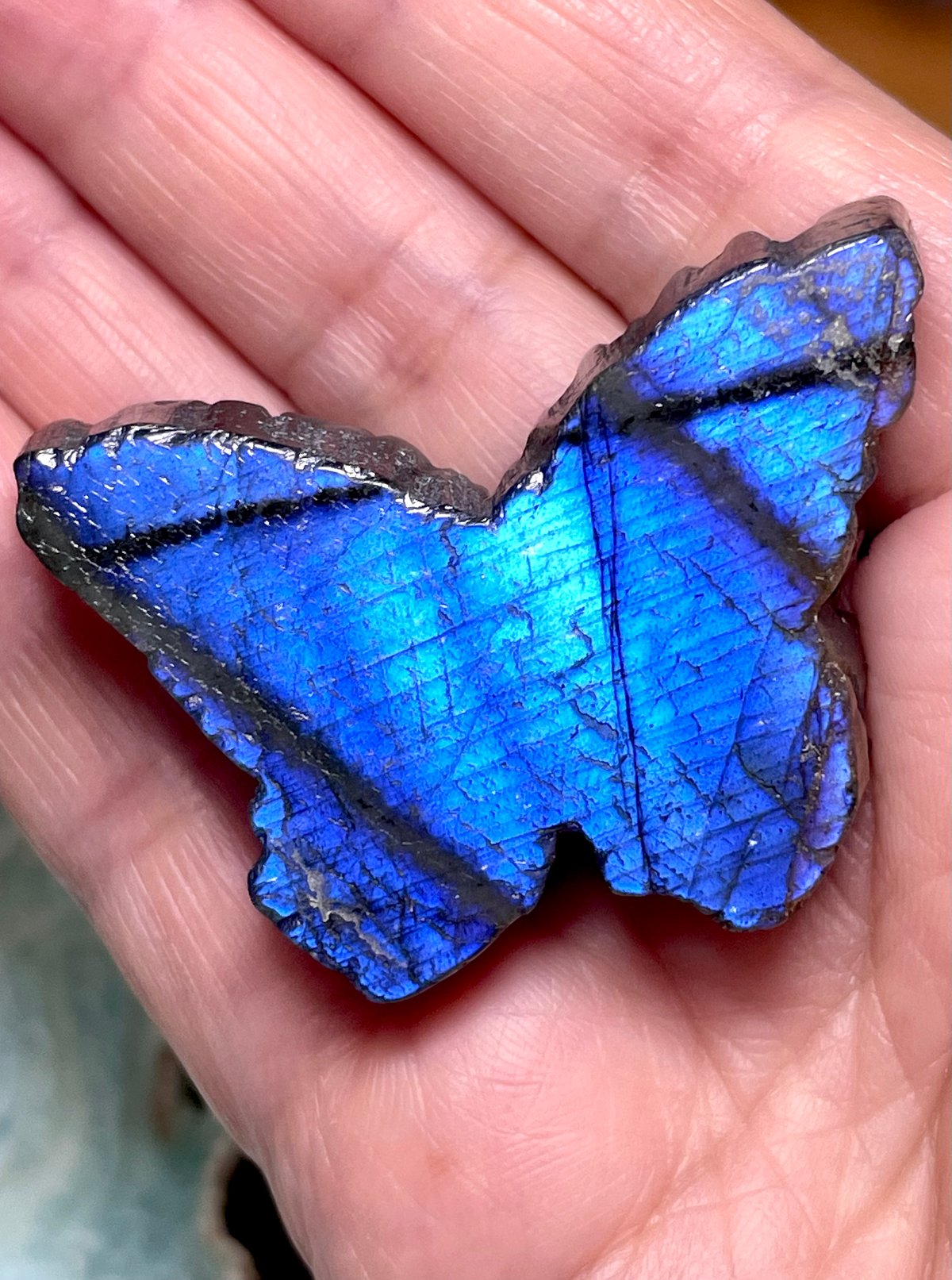 ラブラドライト】蝶々◇彫刻◇カービング◇天然石◇パワーストーン